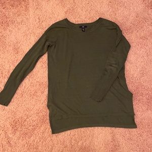 GAP sweater